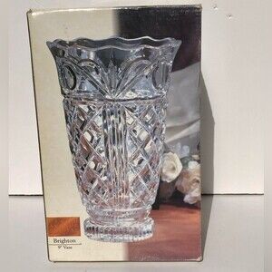 FIFTH AVENUE CRYSTAL BRIGHTON VASE 9" 24% LEAD CRYSTAL CLEAR